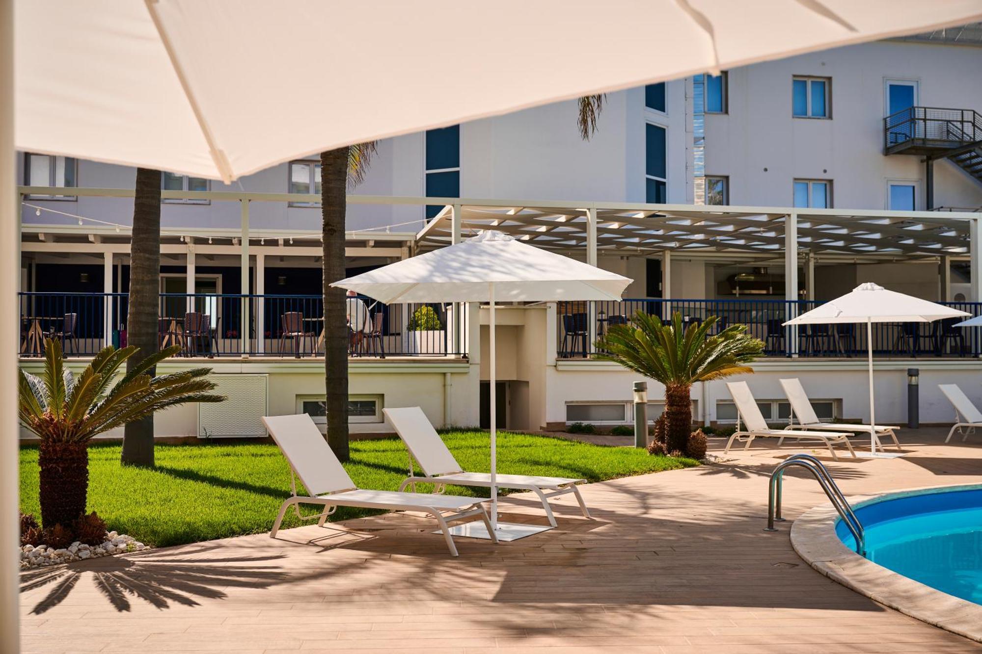 Ticho'S Greenblu Hotel Castellaneta Marina Luaran gambar