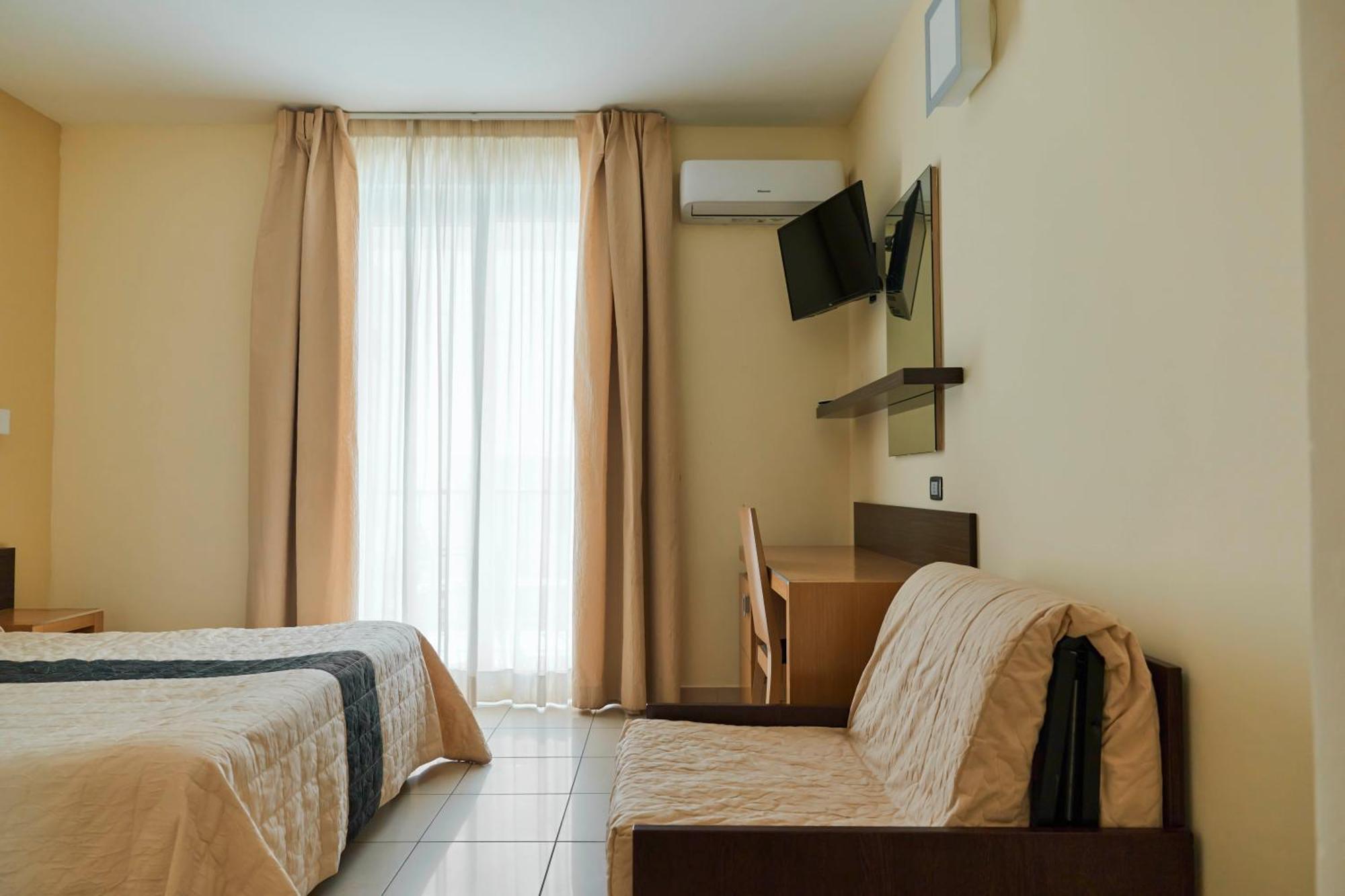 Ticho'S Greenblu Hotel Castellaneta Marina Luaran gambar