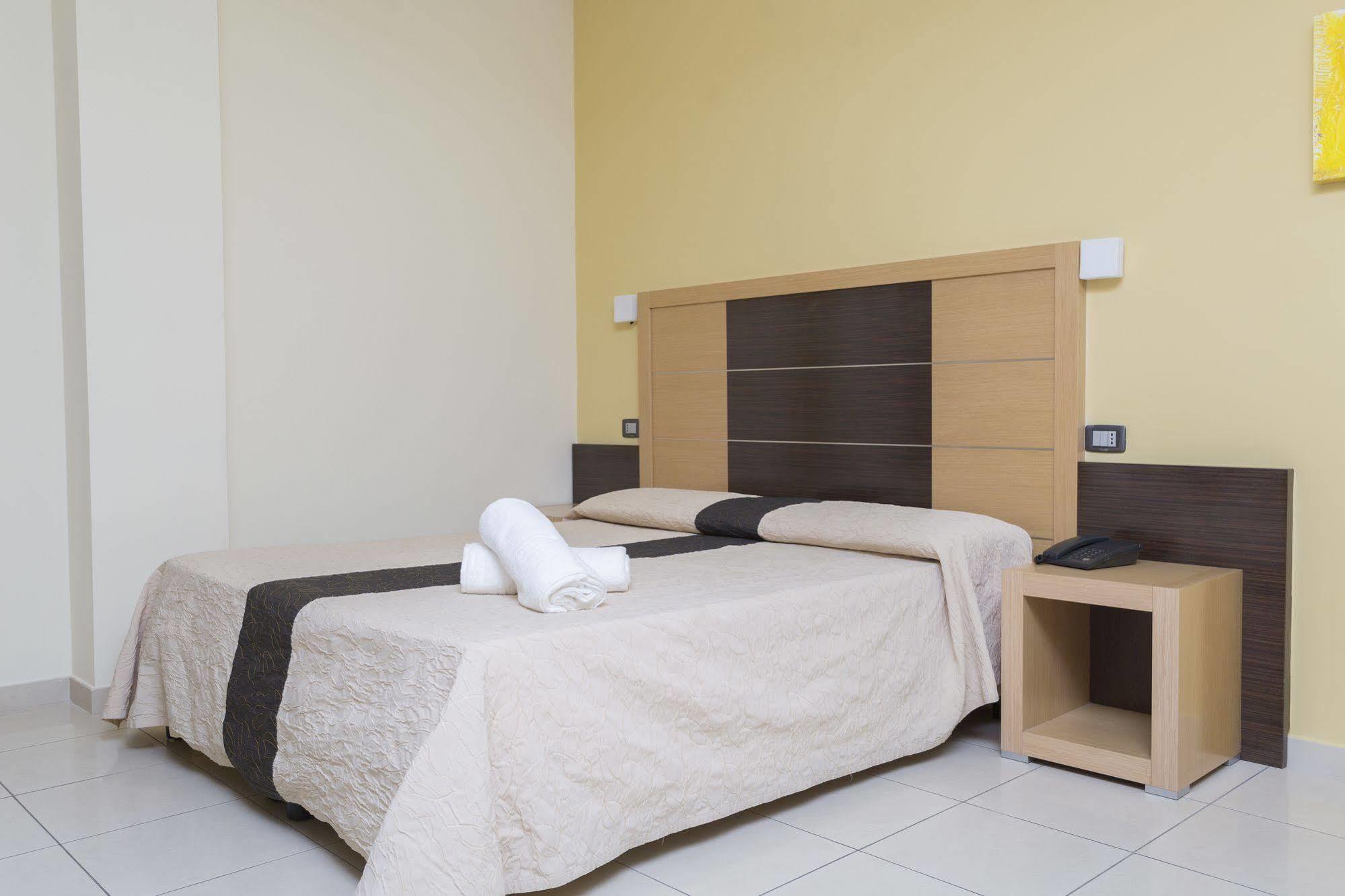 Ticho'S Greenblu Hotel Castellaneta Marina Luaran gambar