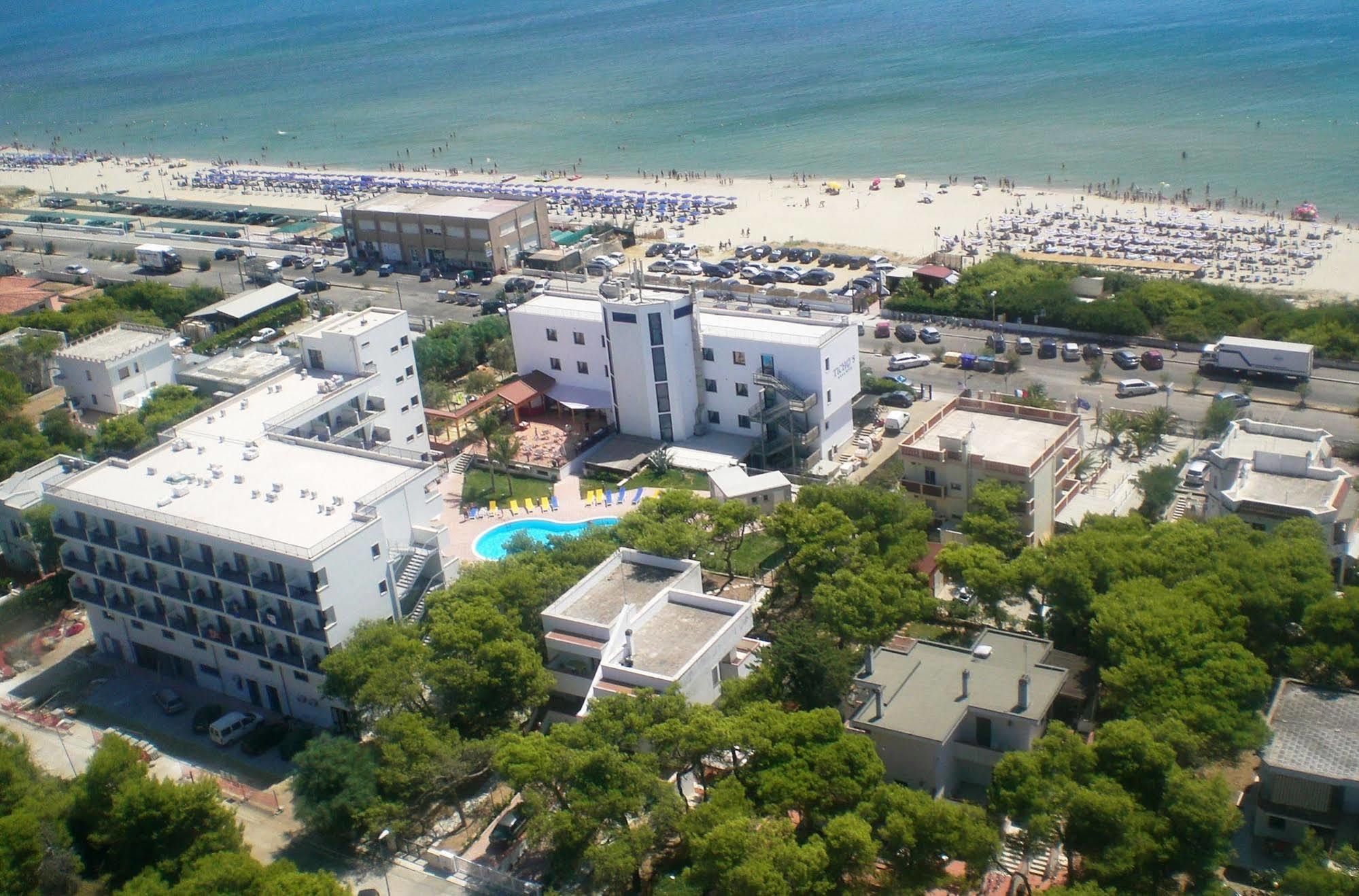 Ticho'S Greenblu Hotel Castellaneta Marina Luaran gambar